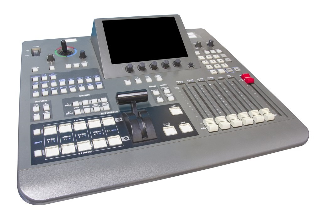 The Best Live Streaming Equipment (Hardware & Software)